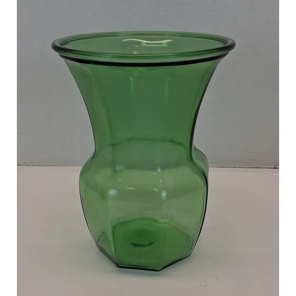 VTG Green Glass Vase 8" Indiana Glass Co. under Hoosier Line 48 oz MCM 1960-1970